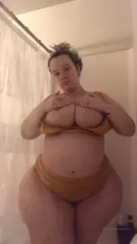 BIG BBW ASS AND BOOBS IN SHOWER - JEXKAAWOLVES